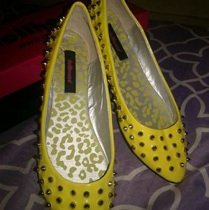 Dollhouse yellow bling flats